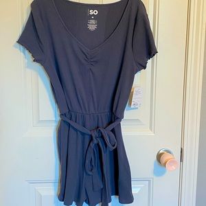 SO Medium Juniors Romper. Grey/Navy. NWT.